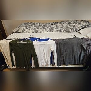 10 Small Long Sleeve Tops